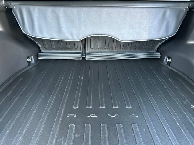 Used 2026 Toyota RAV4 XLE Premium FWD image 17