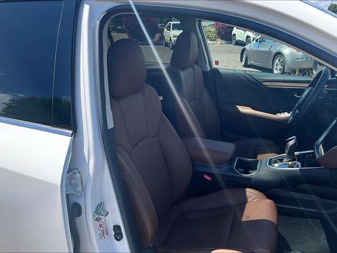 Used 2020 Subaru Outback Touring XT AWD/4WD image 10