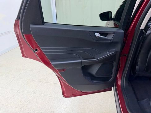 Used 2021 Ford Escape SEL AWD/4WD image 15