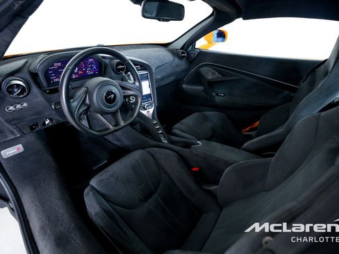 Used 2019 McLaren 720S image 13