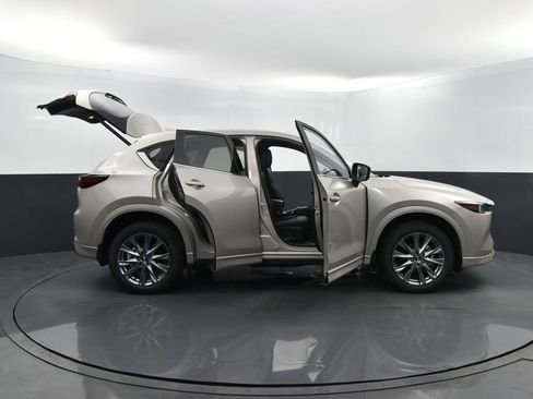 New 2025 MAZDA CX-5 AWD 2.5 S w/ Premium Plus Pkg image 39