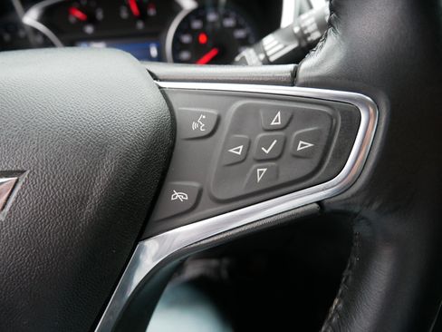 Used 2019 Chevrolet Equinox LT image 30