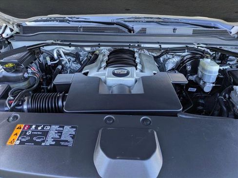 Used 2018 Cadillac Escalade ESV Premium Luxury image 23