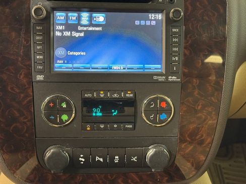 Used 2013 GMC Yukon Denali image 40