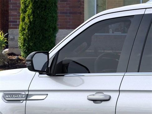 New 2024 Lincoln Navigator Reserve image 20