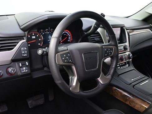 Used 2016 GMC Yukon Denali w/ Open Road Package AWD/4WD image 11