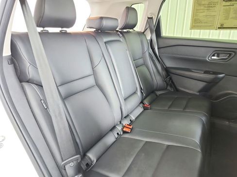 Used 2025 Nissan Rogue SL image 46