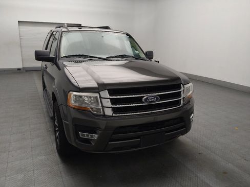 Used 2017 Ford Expedition XLT w/ Equipment Group 202A RWD image 14