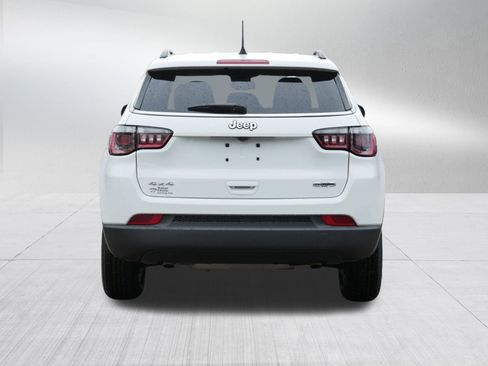 Certified 2024 Jeep Compass Latitude image 6