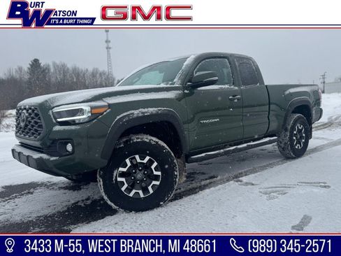 Used 2022 Toyota Tacoma TRD Off-Road w/ Technology Package image 1