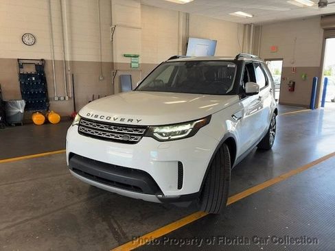 Used 2017 Land Rover Discovery HSE AWD/4WD image 1