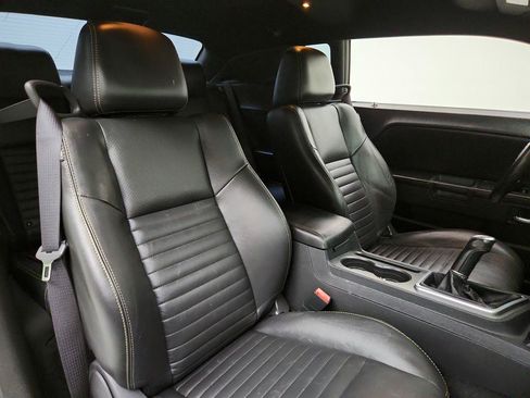 Used 2011 Dodge Challenger R/T RWD image 23