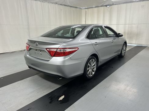 Used 2015 Toyota Camry XLE FWD image 2
