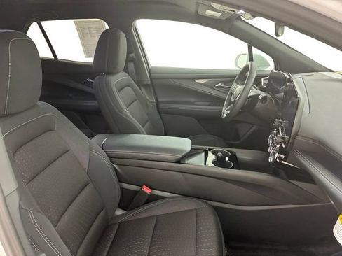 Certified 2025 Chevrolet Blazer EV LT AWD/4WD image 14