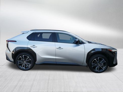 Used 2024 Toyota bZ4X Limited image 8