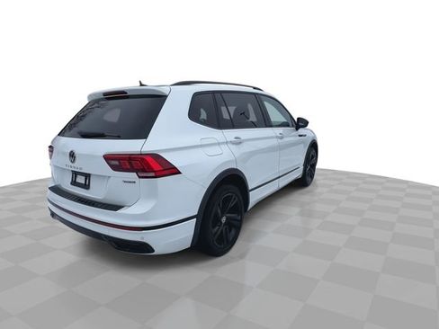 Used 2024 Volkswagen Tiguan SE R-Line image 8