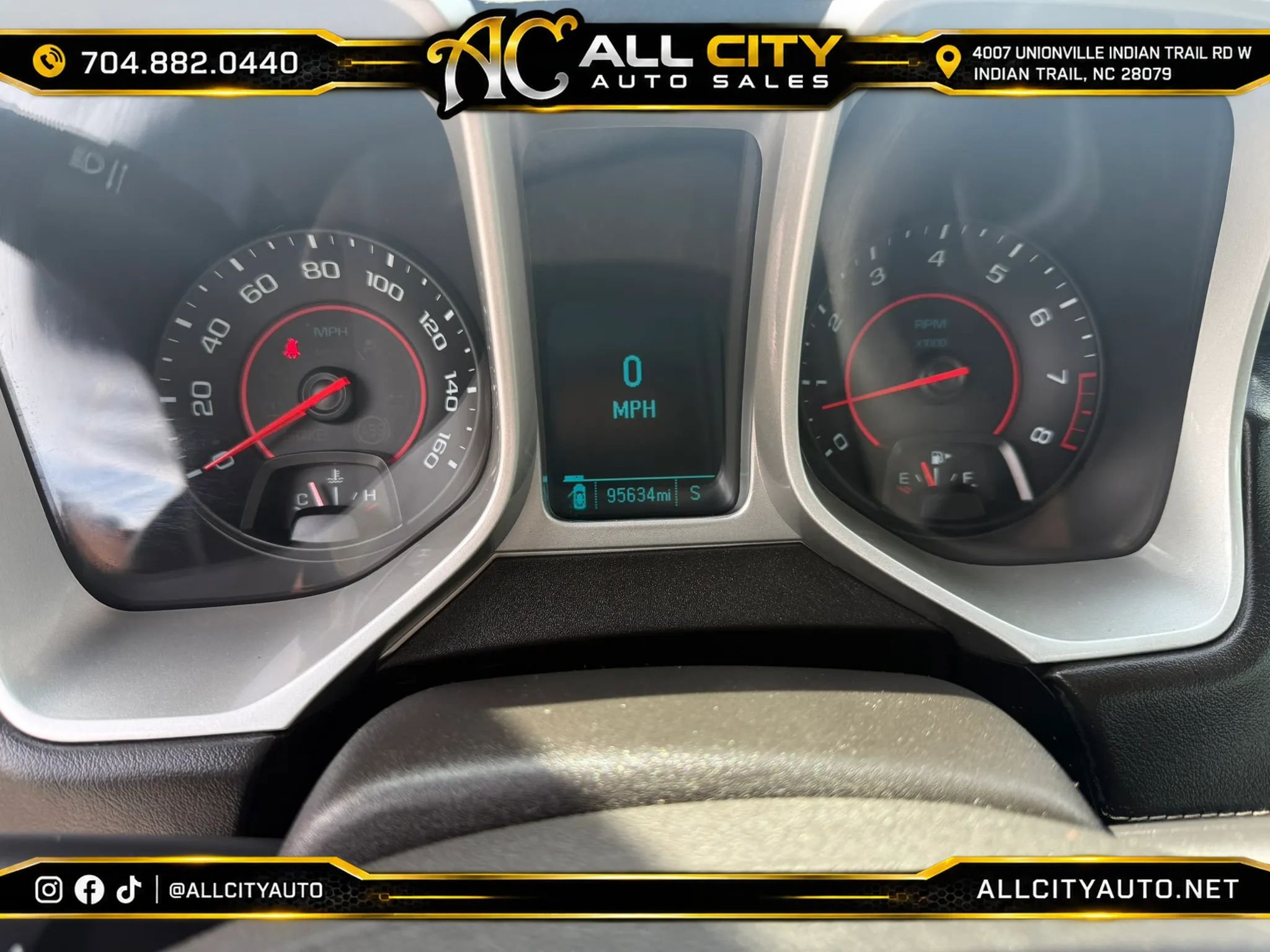 Used 2013 Chevrolet Camaro LT RWD image 21