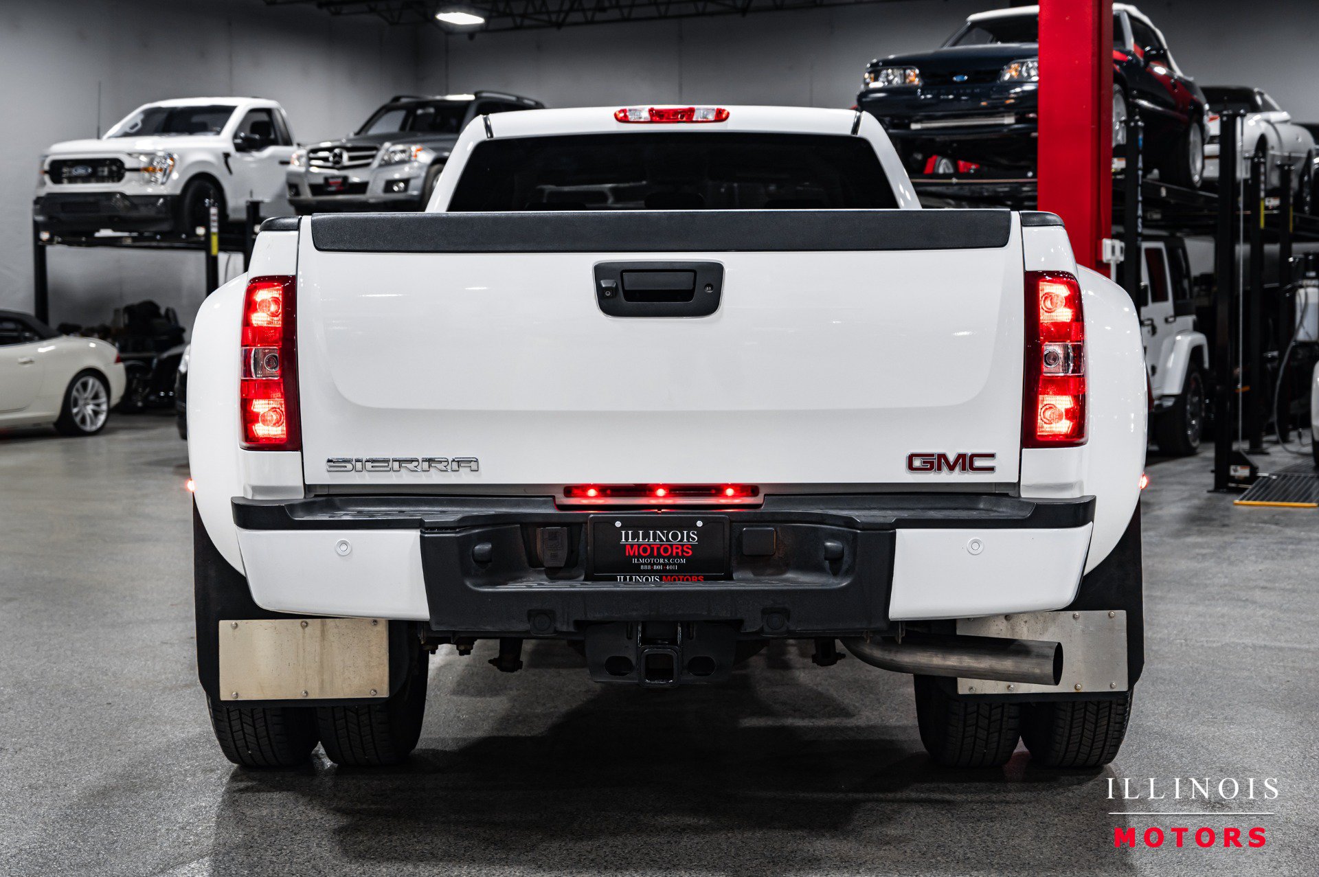 Used 2013 GMC Sierra 3500 Denali AWD/4WD image 4