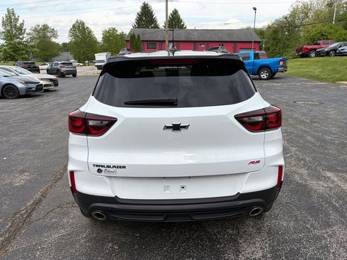 Used 2024 Chevrolet TrailBlazer RS FWD image 32