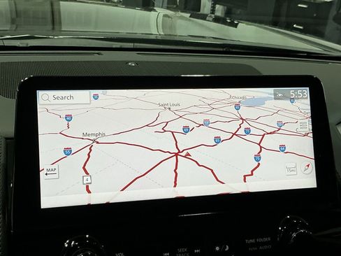 Used 2024 Nissan Armada SL w/ Captain's Chairs Package image 7