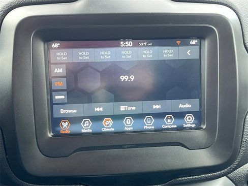 Used 2021 Jeep Renegade Latitude image 15