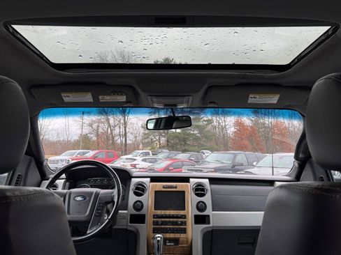 Used 2011 Ford F150 Lariat w/ Lariat Chrome Pkg image 21