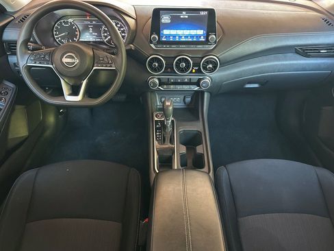 Used 2024 Nissan Sentra SV FWD image 13