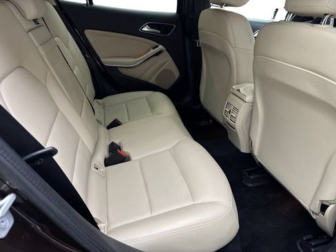 Used 2018 Mercedes-Benz GLA 250 image 37