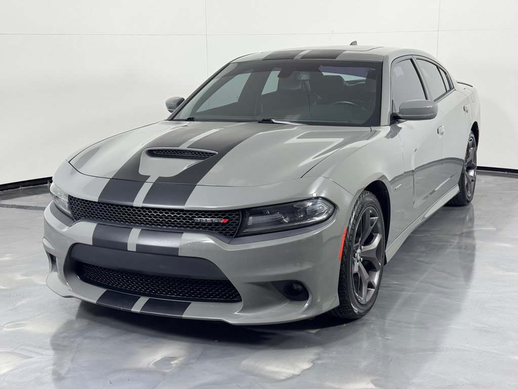 Used 2018 Dodge Charger R/T w/ Plus Group RWD image 9