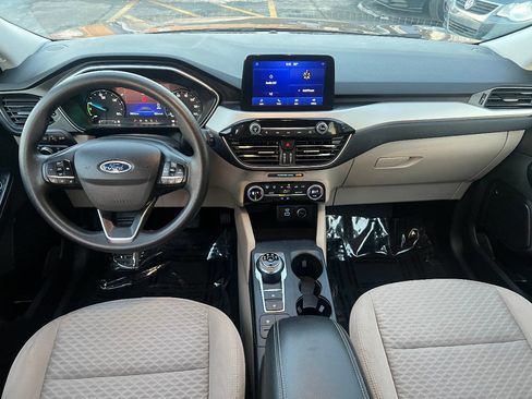 Used 2021 Ford Escape SE image 27