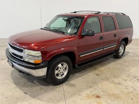 Used 2002 Chevrolet Suburban LS w/ Trailer Pkg image 2