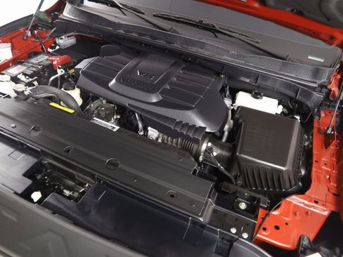 Used 2024 Nissan Titan PRO-4X w/ Off Road Protection Package image 19