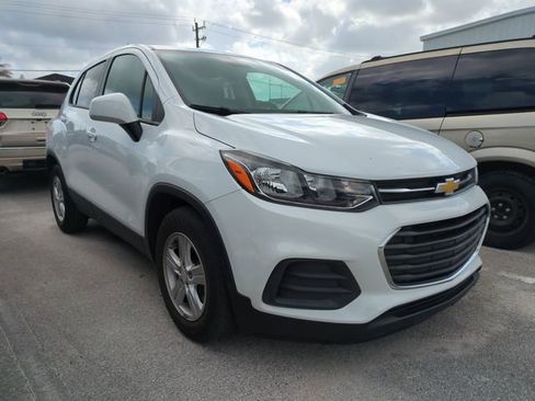 Certified 2022 Chevrolet Trax LS w/ Tint and Cruise Package image 1