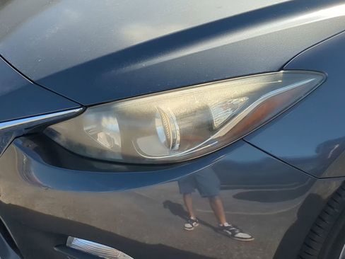 Used 2014 MAZDA MAZDA3 i Touring image 7