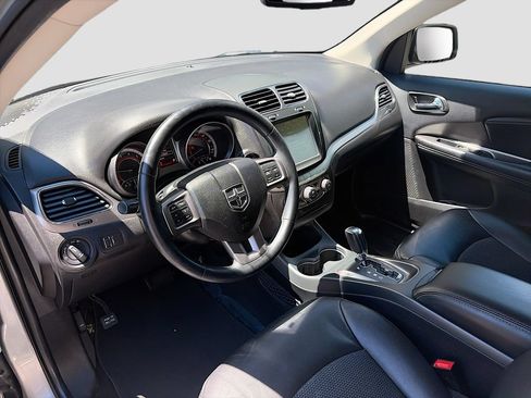 Used 2018 Dodge Journey Crossroad AWD/4WD image 9