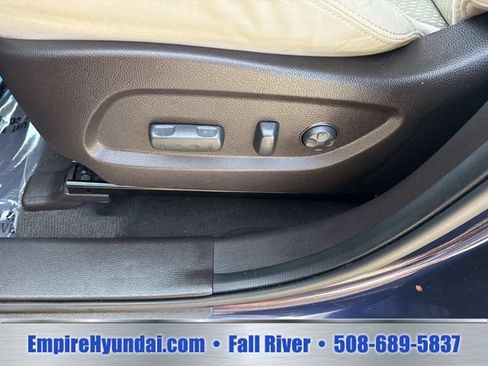 Used 2018 Hyundai Santa Fe SE w/ Cargo Package AWD/4WD image 19