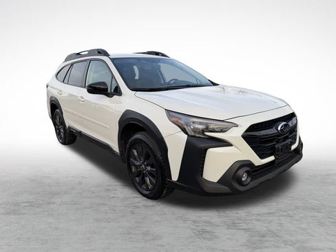 Used 2023 Subaru Outback Onyx Edition image 4