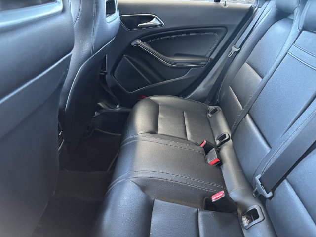 Used 2018 Mercedes-Benz CLA 250 image 13