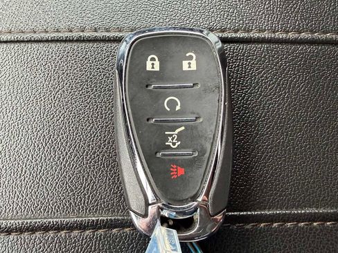 Used 2022 Chevrolet Traverse High Country image 34