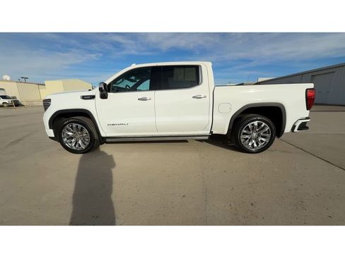 Certified 2023 GMC Sierra 1500 Denali w/ Denali Reserve Package AWD/4WD image 5