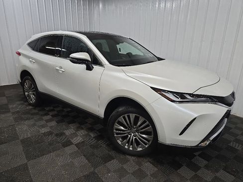 Used 2024 Toyota Venza Limited AWD/4WD image 7