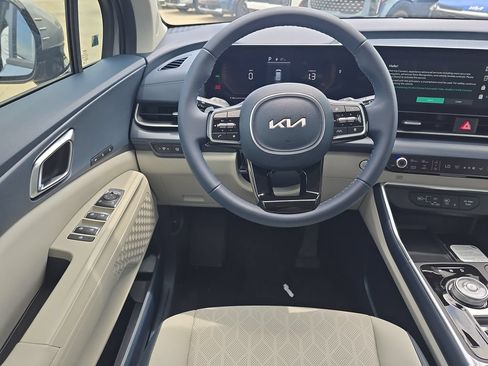 New 2026 Kia Carnival EX FWD image 14