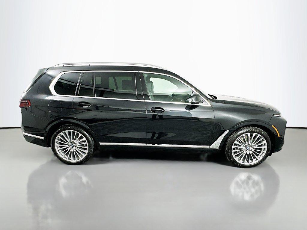 Used 2026 BMW X7 xDrive40i w/ Premium Package AWD/4WD image 4