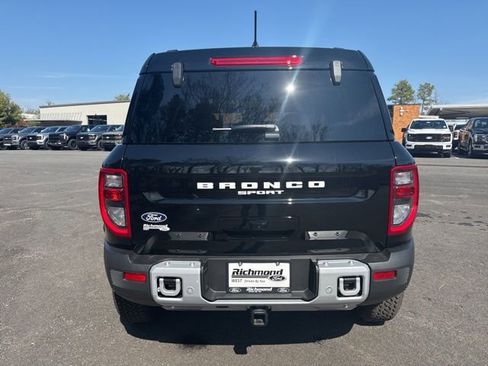 New 2026 Ford Bronco Sport Outer Banks w/ Sasquatch Outer Banks Package AWD/4WD image 4