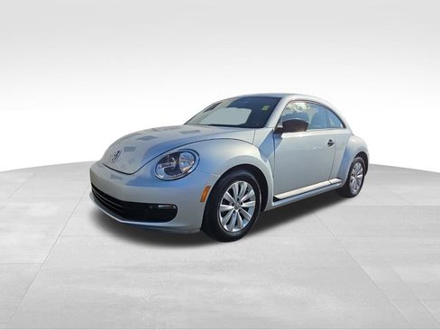 Used 2016 Volkswagen Beetle 1.8T S image 1