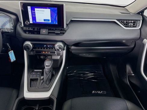 Used 2023 Toyota RAV4 LE image 23
