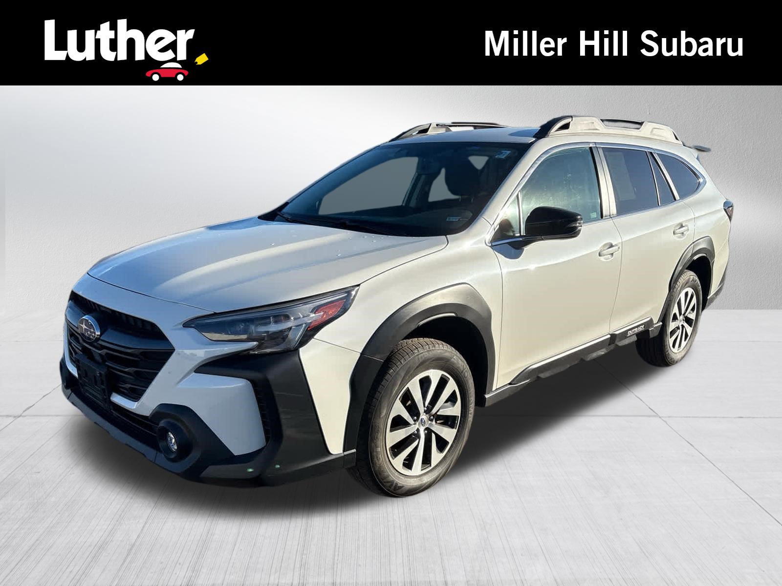 Used 2024 Subaru Outback Premium AWD/4WD image 1