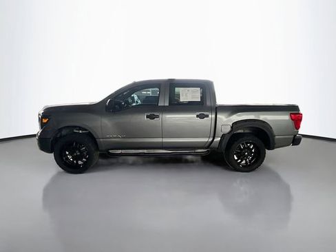 Used 2019 Nissan Titan S w/ S Utility Package image 4