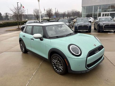 Used 2025 MINI Cooper S image 1