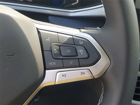 New 2025 Volkswagen Taos SEL image 27